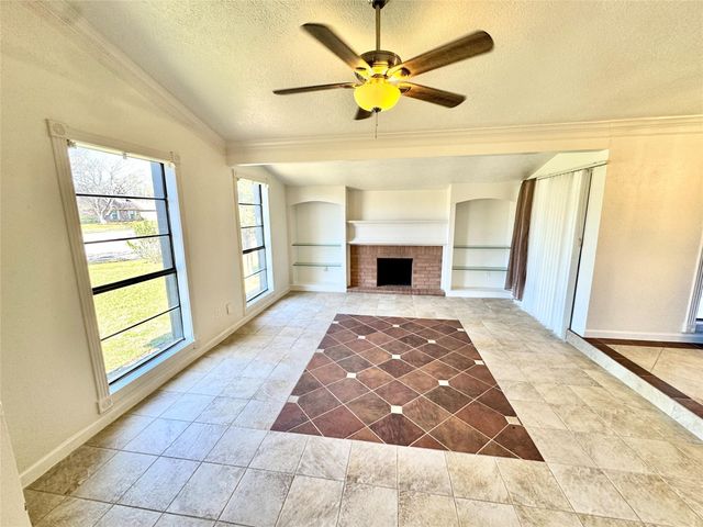 7203 Addicks Clodine Road, Houston, TX 77083