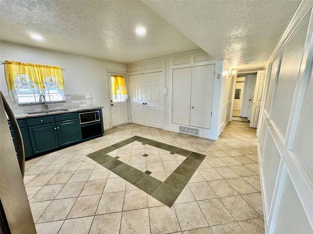 7203 Addicks Clodine Road, Houston, TX 77083