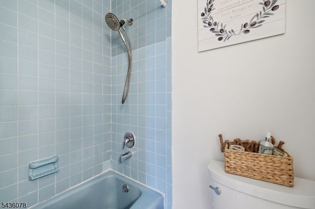 23 Marudy Drive, Clinton Town, NJ 08809