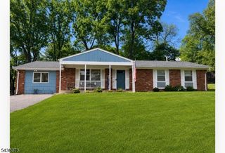 23 Marudy Drive, Clinton Town, NJ 08809