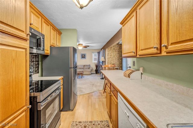 79 Selden Avenue, Akron, OH 44301