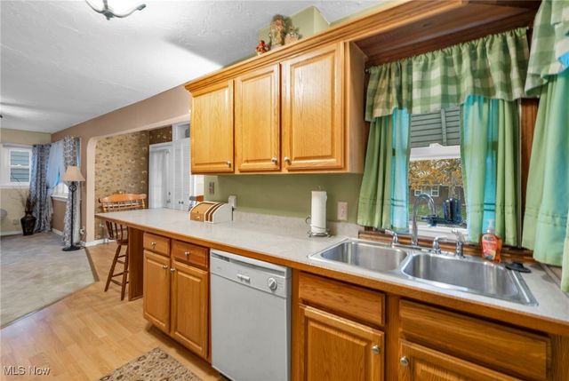 79 Selden Avenue, Akron, OH 44301