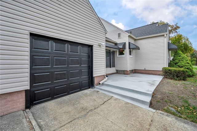 79 Selden Avenue, Akron, OH 44301