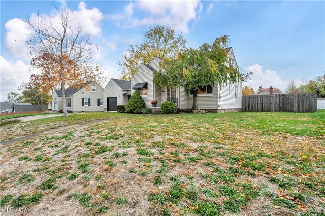 79 Selden Avenue, Akron, OH 44301