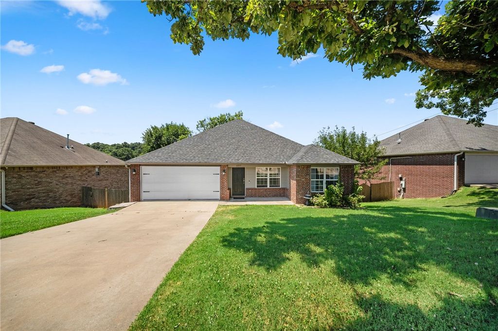 6257 Cord Avenue, Springdale, AR 72762