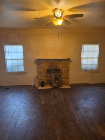 617 Electra, Longview, TX 75602