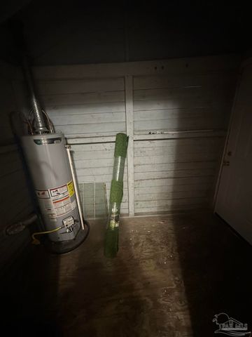 14 E Strong St, Pensacola, FL 32501