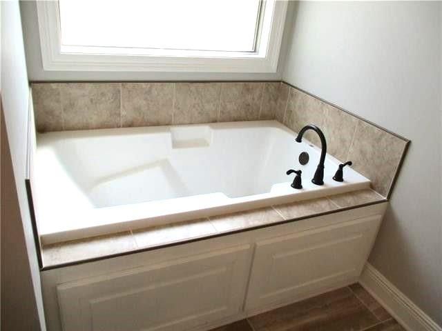 517 FELICIANA Drive, Pineville, LA 71360