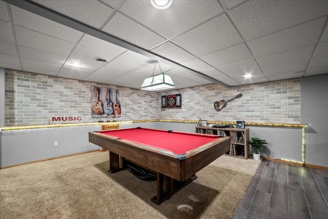 7277 S Dover Hill COURT, Franklin, WI 53132