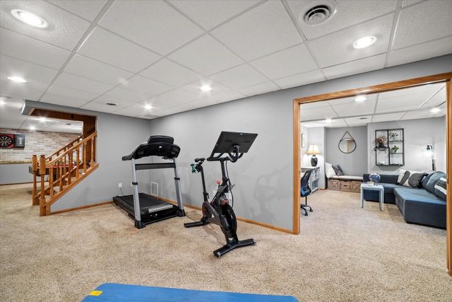 7277 S Dover Hill COURT, Franklin, WI 53132