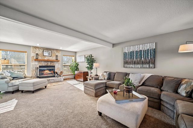 7277 S Dover Hill COURT, Franklin, WI 53132