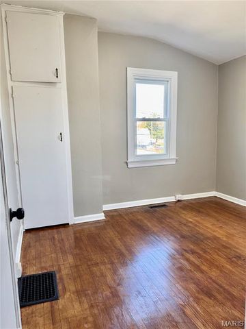 1024 South Charles Street, Belleville, IL 62220