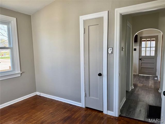 1024 South Charles Street, Belleville, IL 62220