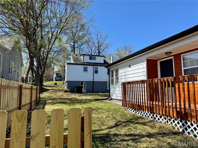 1024 South Charles Street, Belleville, IL 62220