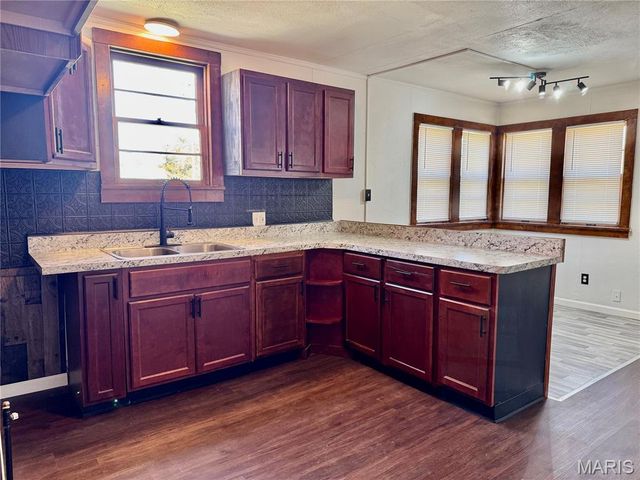 1024 South Charles Street, Belleville, IL 62220
