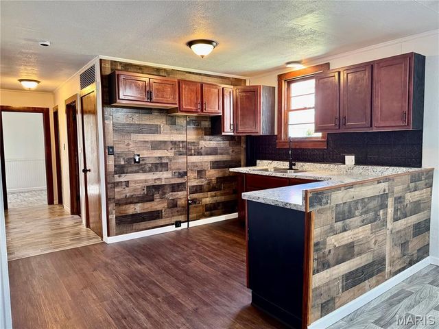 1024 South Charles Street, Belleville, IL 62220