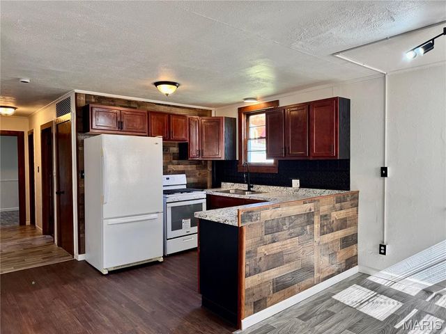 1024 South Charles Street, Belleville, IL 62220