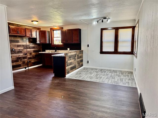 1024 South Charles Street, Belleville, IL 62220
