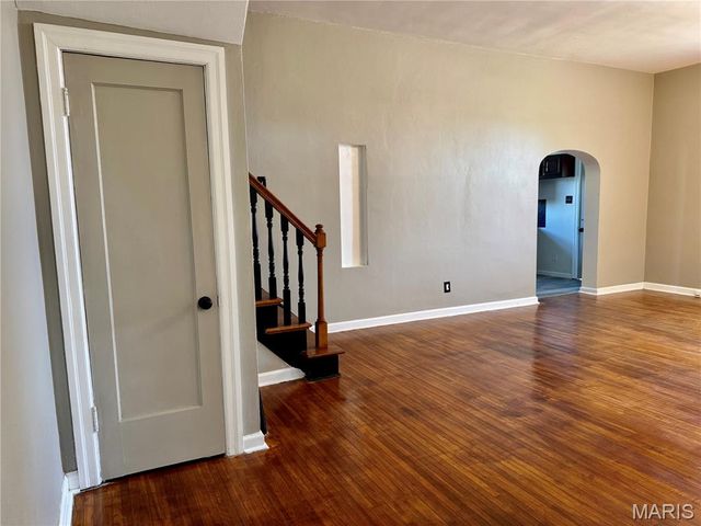 1024 South Charles Street, Belleville, IL 62220