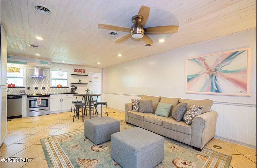 Image 2 of property listing at 117 Cindy Lane, Panama City Beach, FL 32407