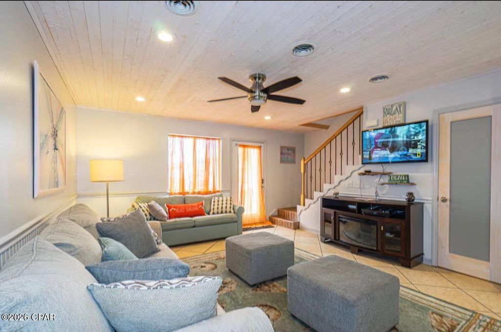 Image 7 of property listing at 117 Cindy Lane, Panama City Beach, FL 32407