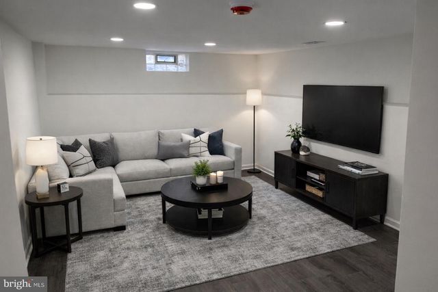 912 MARKSWORTH RD, Catonsville, MD 21228