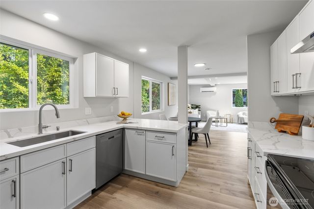 2531 Monroe Avenue, Everett, WA 98203