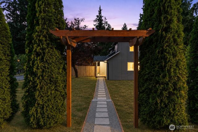 2531 Monroe Avenue, Everett, WA 98203