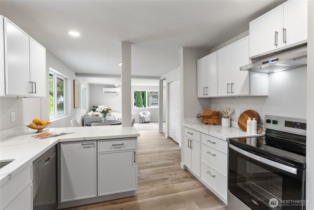 2531 Monroe Avenue, Everett, WA 98203