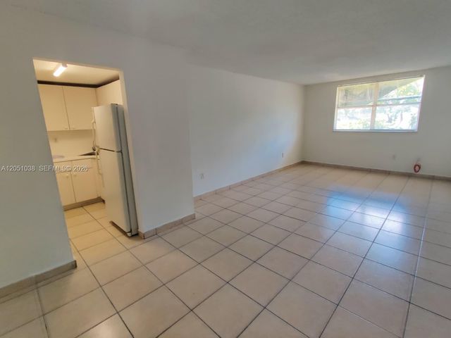 666 W 81st Street 414, Hialeah, FL 33014