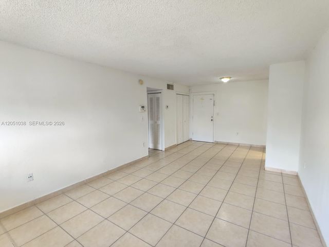 666 W 81st Street 414, Hialeah, FL 33014