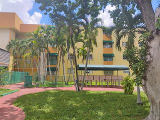 666 W 81st Street 414, Hialeah, FL 33014