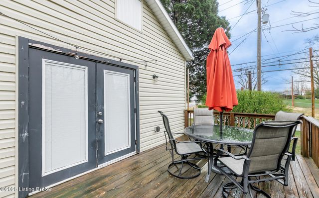 9701 Seatonville Rd, Louisville, KY 40291