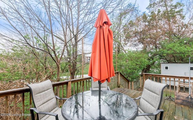 9701 Seatonville Rd, Louisville, KY 40291