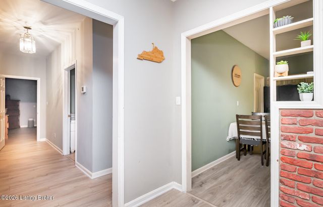 9701 Seatonville Rd, Louisville, KY 40291