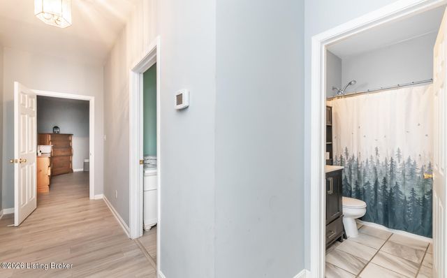 9701 Seatonville Rd, Louisville, KY 40291