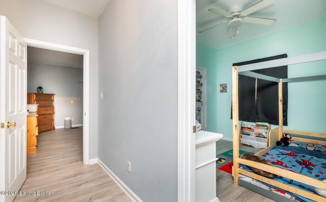 9701 Seatonville Rd, Louisville, KY 40291