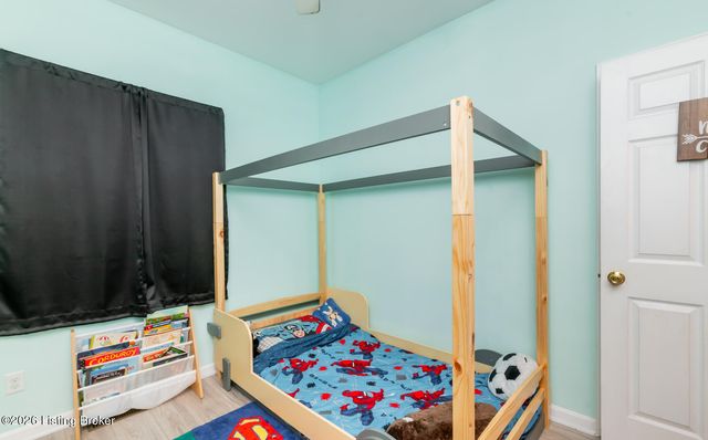 9701 Seatonville Rd, Louisville, KY 40291