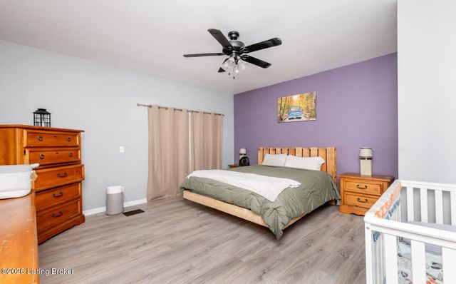 9701 Seatonville Rd, Louisville, KY 40291