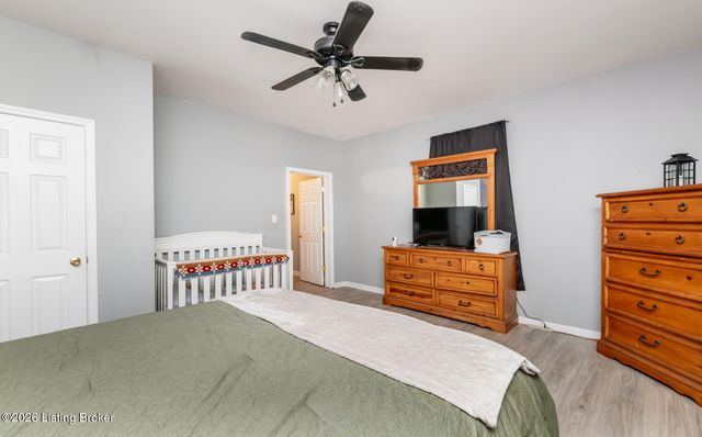 9701 Seatonville Rd, Louisville, KY 40291