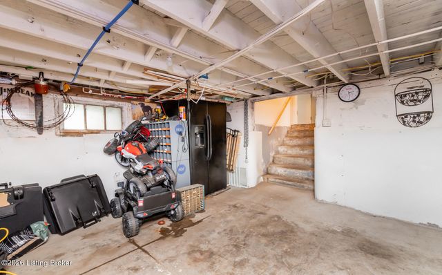 9701 Seatonville Rd, Louisville, KY 40291