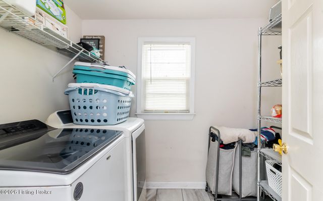 9701 Seatonville Rd, Louisville, KY 40291