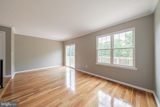 3512 WOOD CREEK DR, Suitland, MD 20746