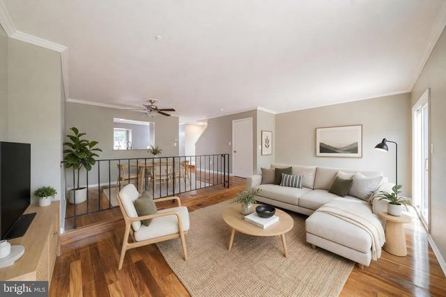 3512 WOOD CREEK DR, Suitland, MD 20746