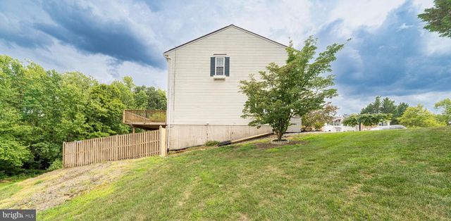 3512 WOOD CREEK DR, Suitland, MD 20746