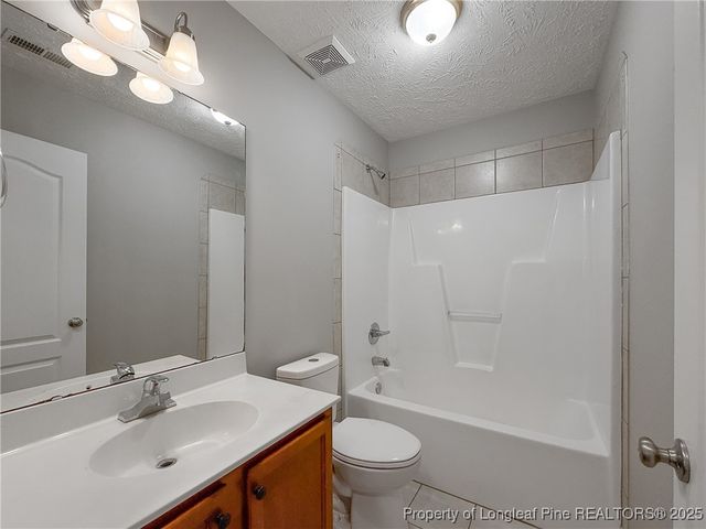 137 Boulder Court, Raeford, NC 28376