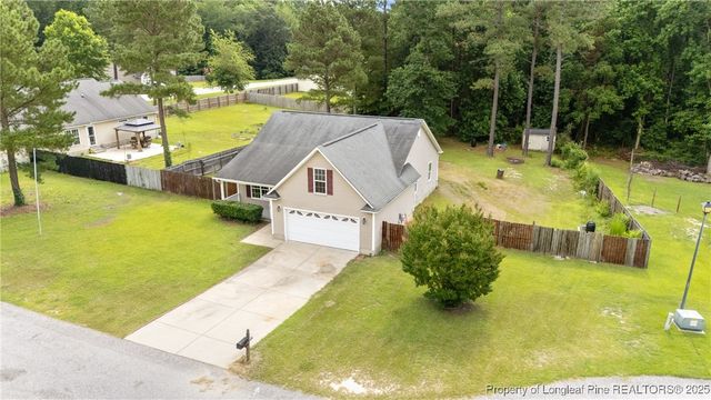 137 Boulder Court, Raeford, NC 28376