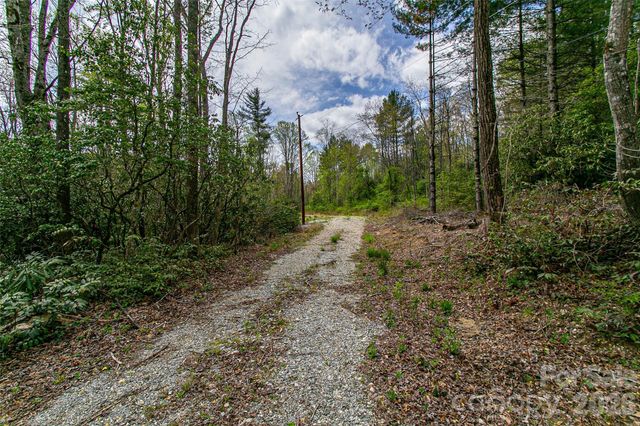 000 Rosman Highway, Sapphire, NC 28774