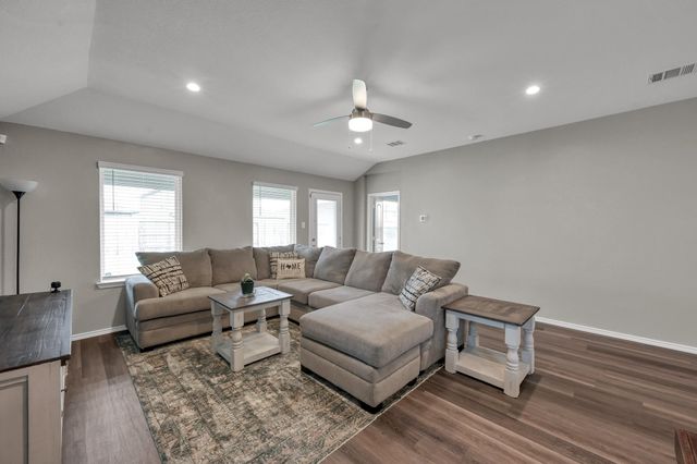 319 Chateau Bay Lane, Crosby, TX 77532