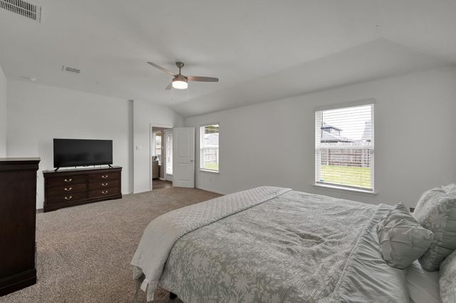 319 Chateau Bay Lane, Crosby, TX 77532